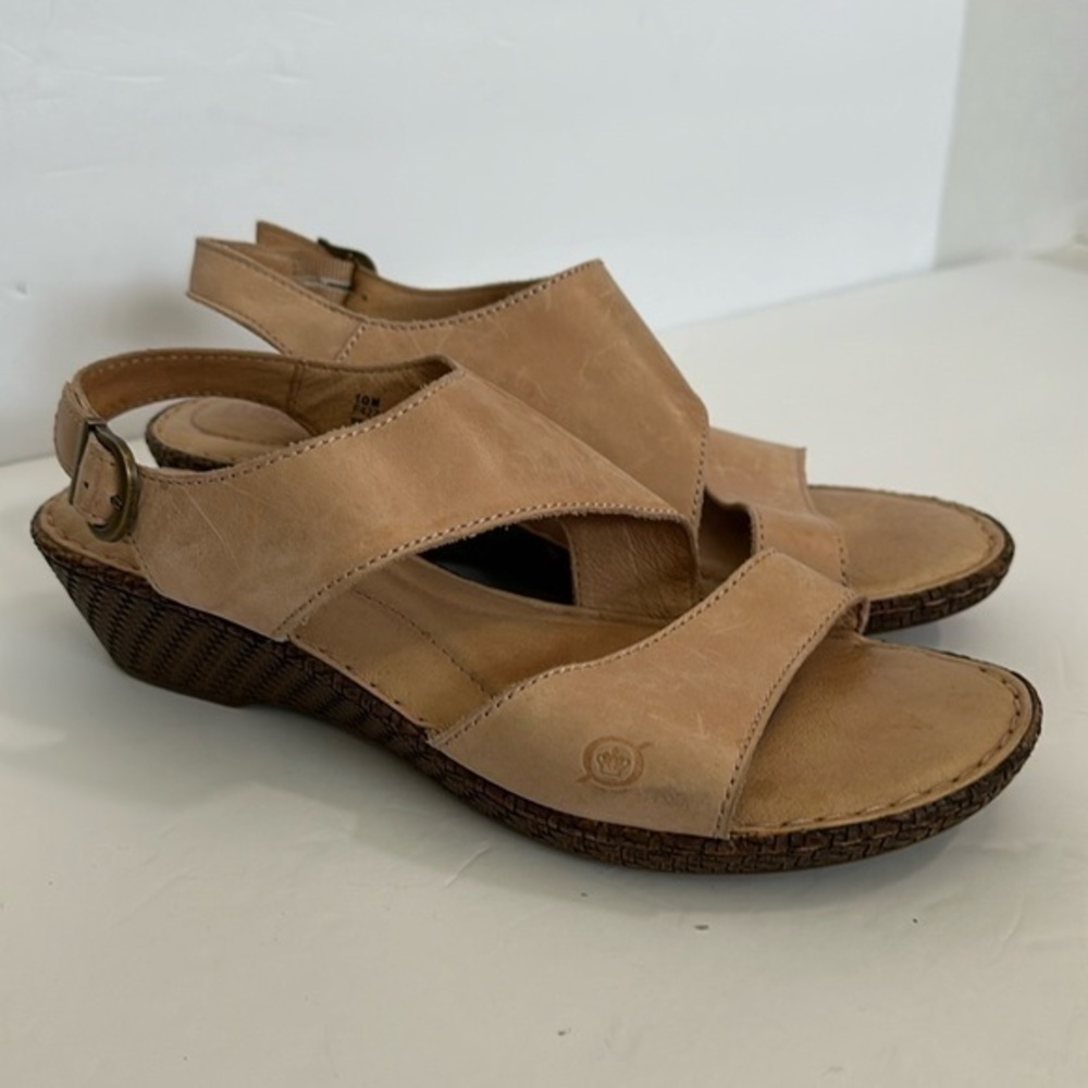 Born Leah strap neutral sandals 10